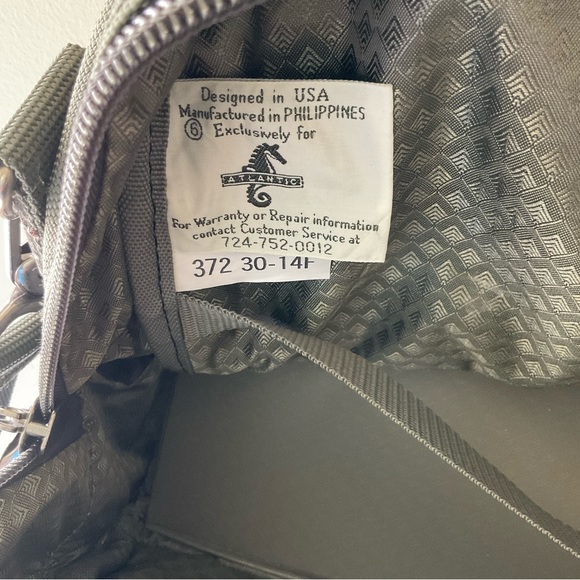 Atlantic Luggage Carry-on Travel Bag in Olive Green. - Picture 12 of 16